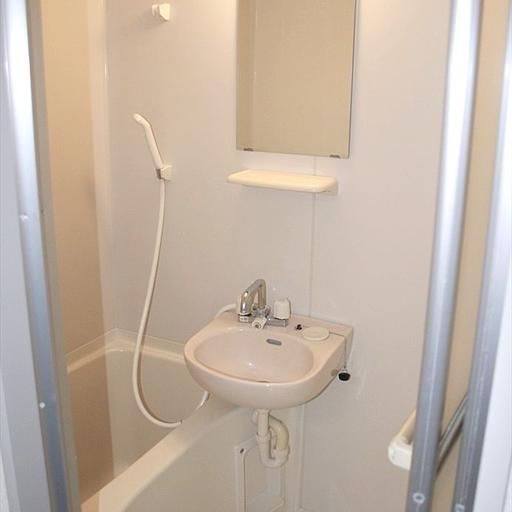 バス アンソレイユ(同タイプ別の部屋の写真です) バス・トイレ別のお風呂です