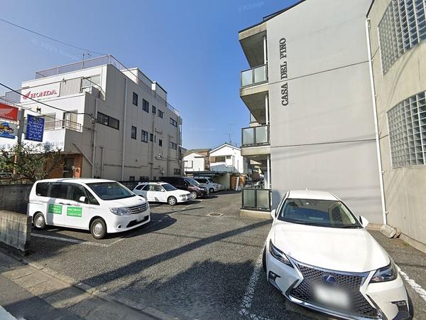 板橋区の駐車場 カサデルピノパーキング 平置き・舗装の駐車場です
