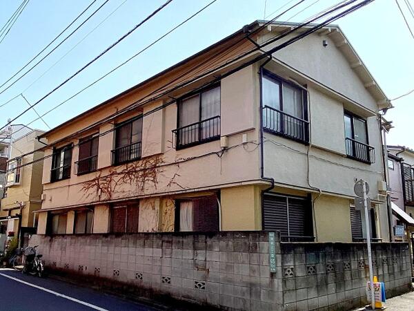 外観 白百合荘 池袋の風呂無物件です