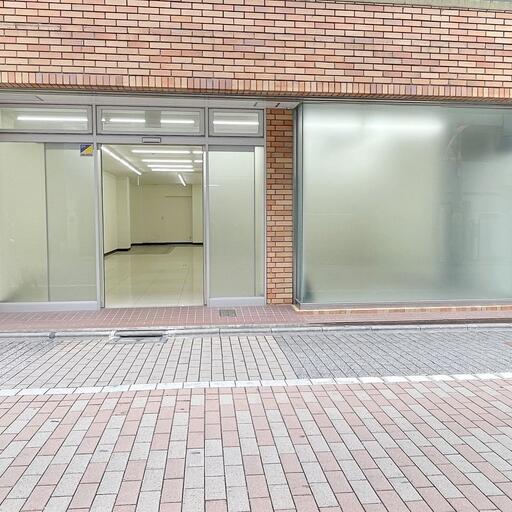 外観 丸信第一ビル1F 1階路面物件で視認性高いです
