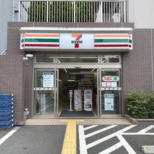 セブンイレブン 下板橋店 ベルパークから徒歩2分 セブンイレブンがあり便利です