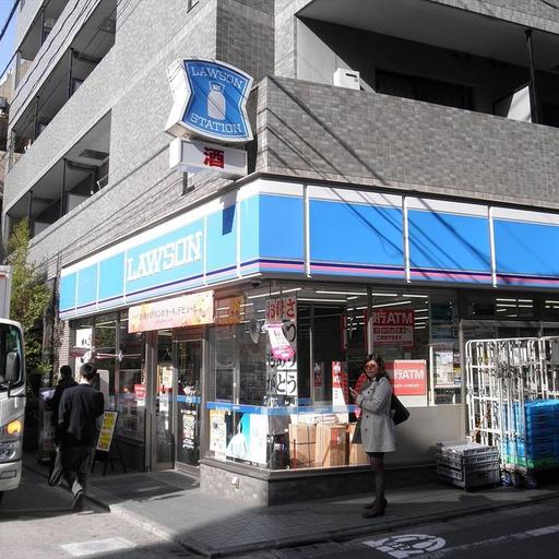 ローソン池袋1丁目店 池袋徒歩3分 平和通り沿いの角にある賃貸マンション 高橋乾幸ビル 301号室は和室を洋室にリフォームした綺麗なお部屋です。大きめのバルコニーとエアコン2台設置済みが人気の物件となります