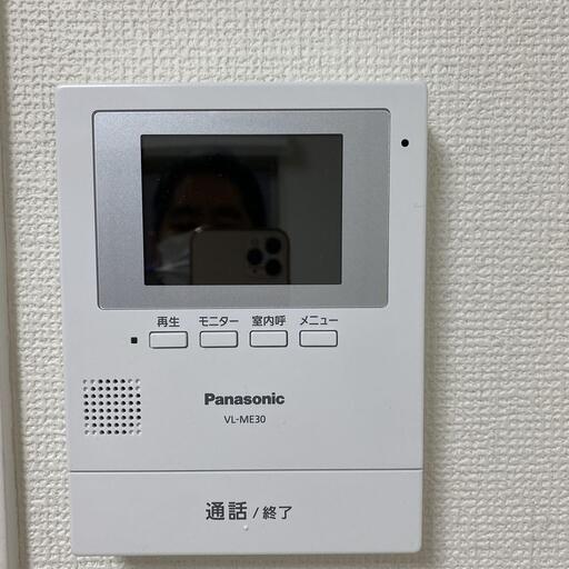 モニター付きインターホン 池袋徒歩3分 平和通り沿いの角にある賃貸マンション 高橋乾幸ビル 301号室は和室を洋室にリフォームした綺麗なお部屋です。大きめのバルコニーとエアコン2台設置済みが人気の物件となります