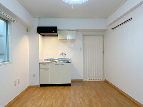 洋室6帖(同タイプ別の部屋の写真です) 池袋駅徒歩6分と通勤通学に便利なワンルーム ハイツセントポーリア203号室 徒歩2分にコンビニとまいばすけっとがあり買い物も便利です