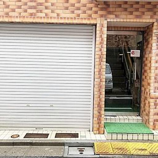 エントランス 成田ハイツのエントランスです