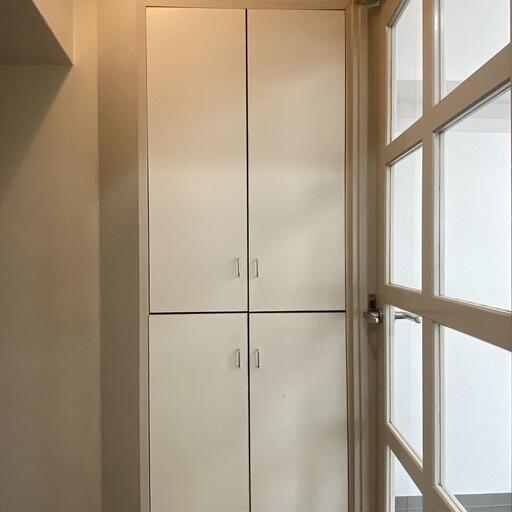 靴箱 アゼリア青新ビル605号室(同タイプ 別の部屋の写真です) 玄関に靴箱あります。収納力たっぷり