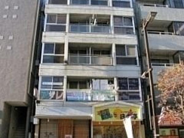 外観 南浦和駅 徒歩3分と通勤通学に便利な桜新ビルです