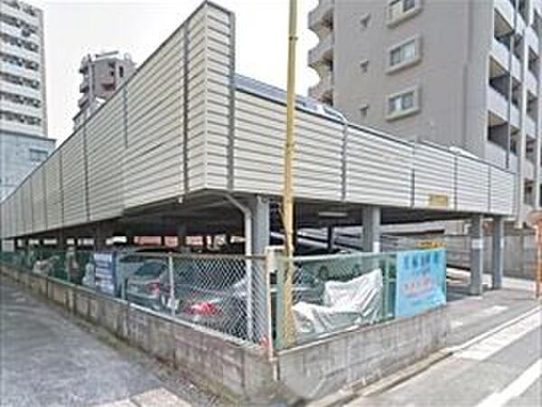 ペック駐車場 池袋の2階建て駐車場です