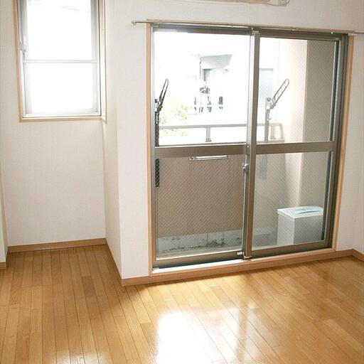 室内 アンソレイユ102 使いやすい1Kの間取り。床はフローリングでお掃除らくらくです