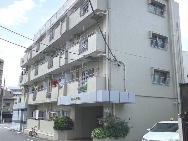 外観 下板橋駅徒歩2分で通勤通学に便利な賃貸マンション ベルパークです。