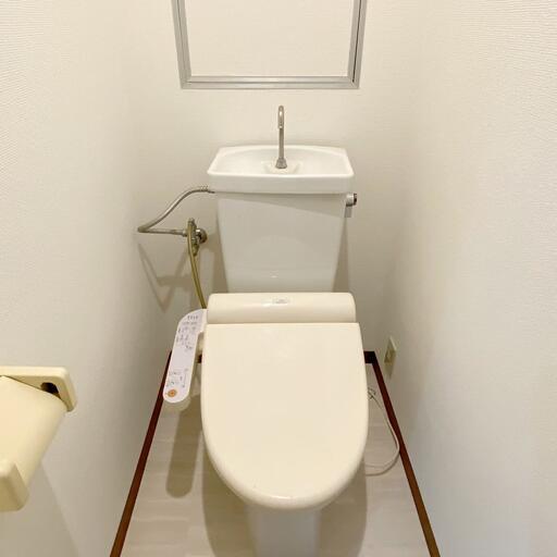 トイレ バス・トイレ別でウオシュレット設置済 池袋徒歩3分 平和通り沿いの角にある賃貸マンション 高橋乾幸ビル 駅近の立地が魅力