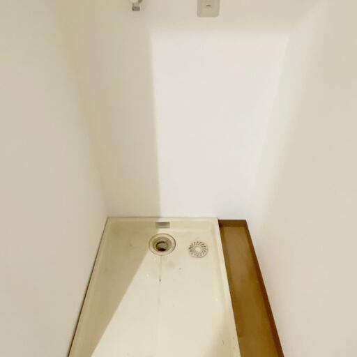 室内洗濯置き場 池袋徒歩3分 平和通り沿いの角にある賃貸マンション 高橋乾幸ビル 駅近の立地が魅力