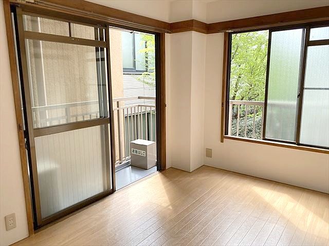 池袋駅徒歩7分の賃貸マンション　成田ハイツです。2021年に和室を洋室にリフォームしました