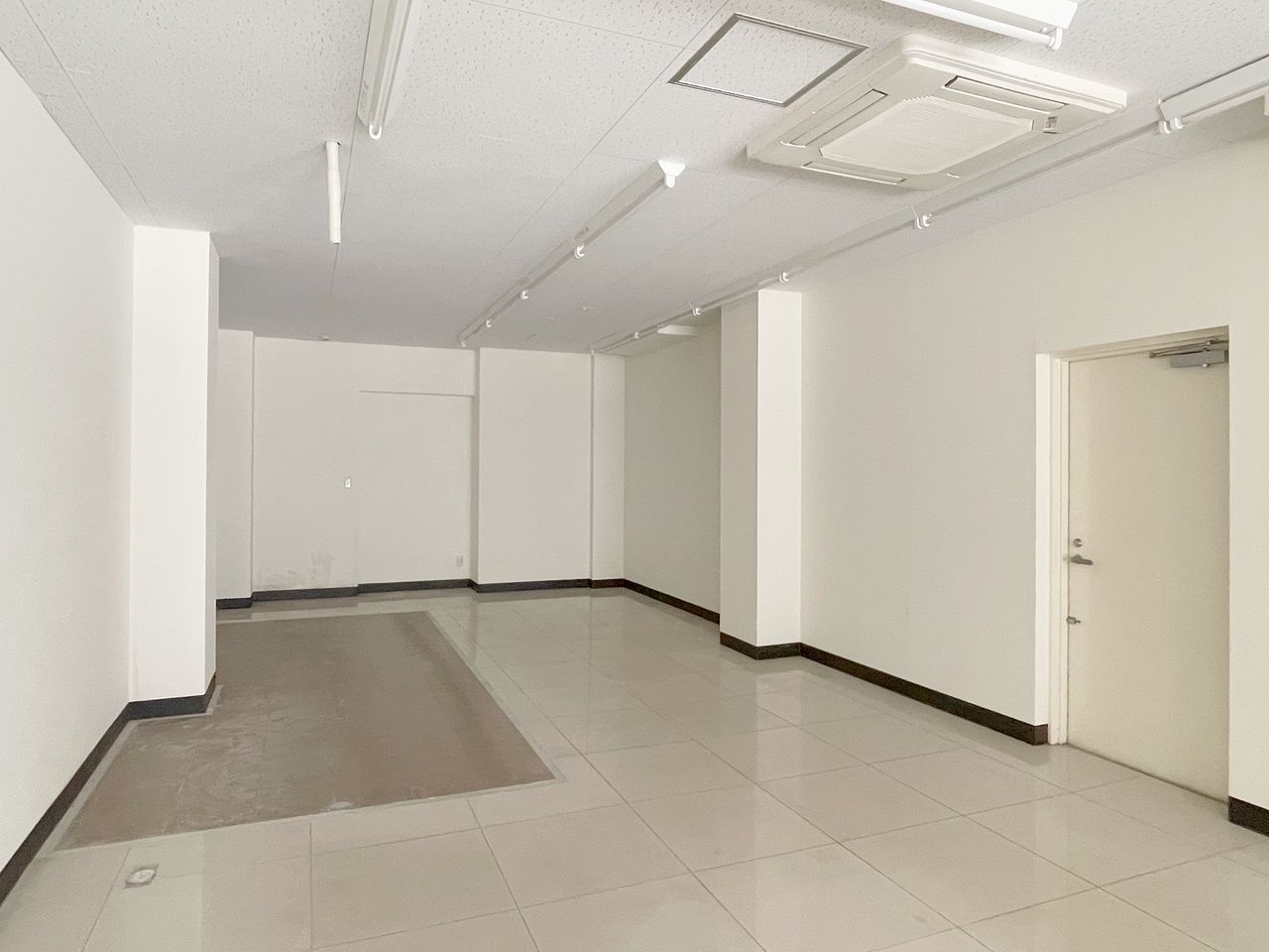 池袋の貸店舗　丸信第一ビル１Ｆ